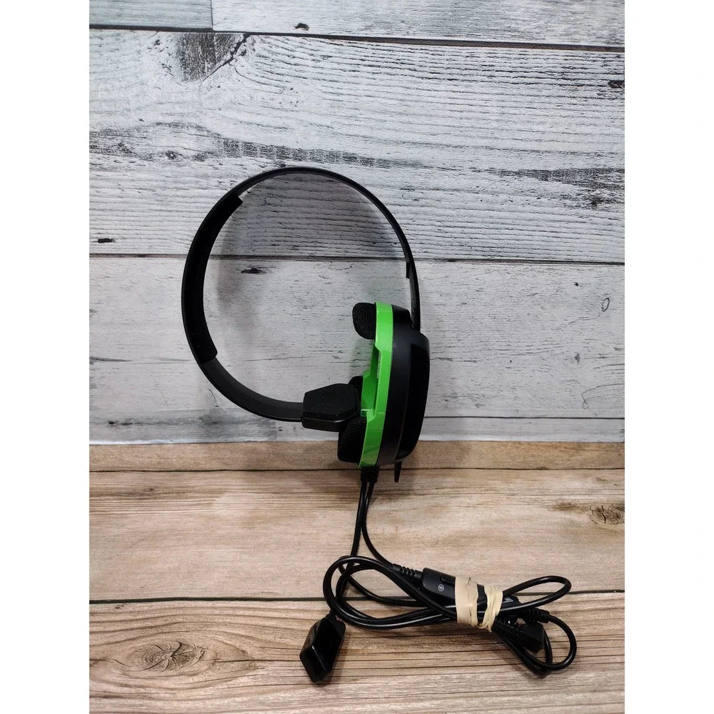 Turtle Beach Recon Chat Xbox One- Green- WIred-Over Ear Gaming Headphone w/ Mic!